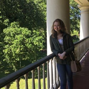 Meet your Posher, Kacey